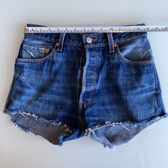 Levi’s Jeans Short - Picture 4 of 6
